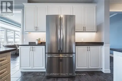 154 Keystone Crescent Hamilton ON L0R 1P0