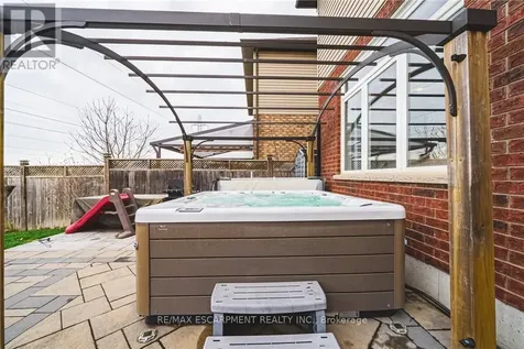 154 Keystone Crescent Hamilton ON L0R 1P0