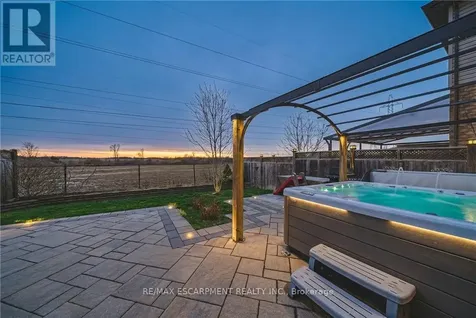 154 Keystone Crescent Hamilton ON L0R 1P0