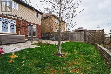 154 Keystone Crescent Hamilton ON L0R 1P0