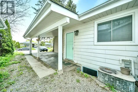 62 Greendale Crescent Kitchener ON N2A 2R6
