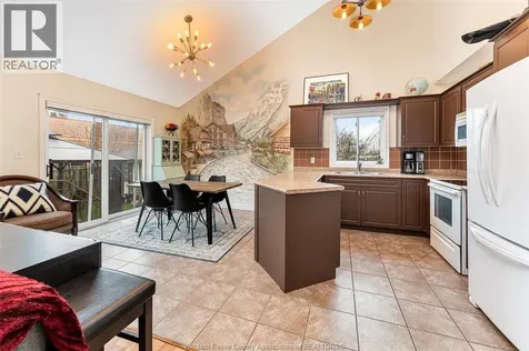 11460 Timber Bay Crescent Windsor ON N8R 2K9