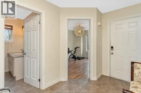 11460 Timber Bay Crescent Windsor ON N8R 2K9