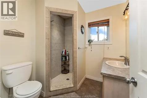 11460 Timber Bay Crescent Windsor ON N8R 2K9