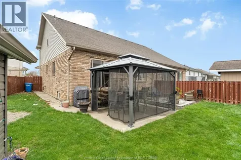 11460 Timber Bay Crescent Windsor ON N8R 2K9