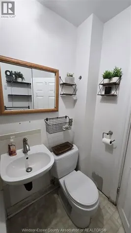 2215 Forest Avenue Windsor ON N8W 2G7