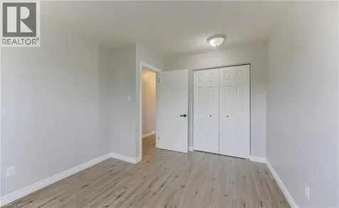 51 Coach Hill Drive Kitchener ON N2E 1N7