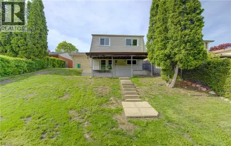 51 Coach Hill Drive Kitchener ON N2E 1N7