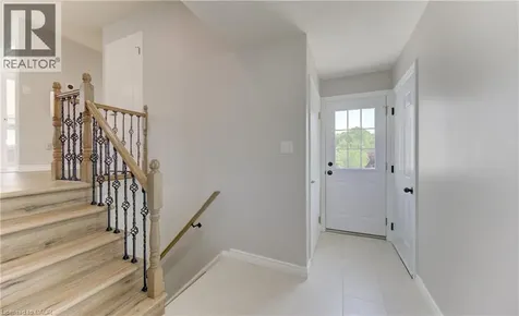 51 Coach Hill Drive Kitchener ON N2E 1N7
