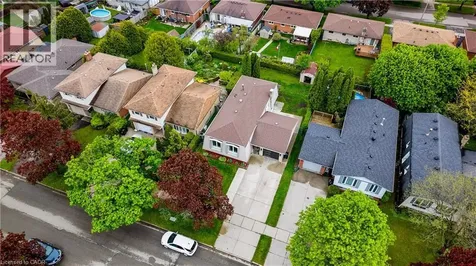 51 Coach Hill Drive Kitchener ON N2E 1N7