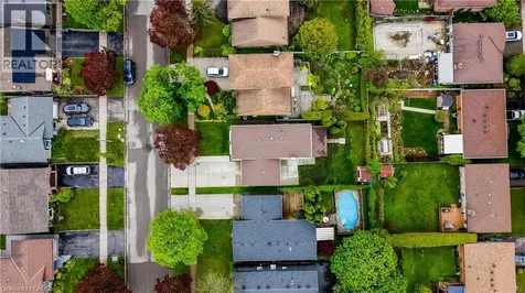 51 Coach Hill Drive Kitchener ON N2E 1N7