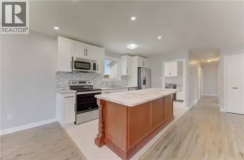 51 Coach Hill Drive Kitchener ON N2E 1N7
