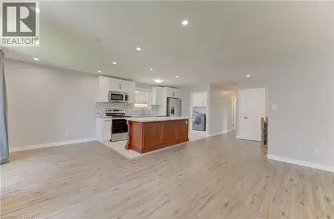 51 Coach Hill Drive Kitchener ON N2E 1N7