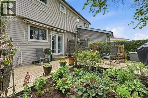 144 Bellingham Drive Hamilton ON L8V 4M8
