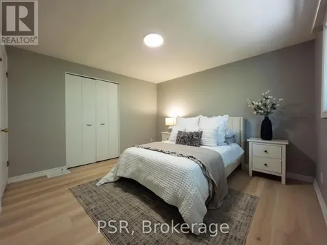 11 Elmsdale Drive Kitchener ON N2E 1H7