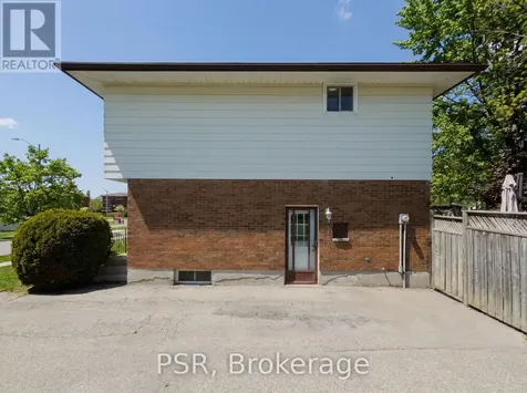 11 Elmsdale Drive Kitchener ON N2E 1H7