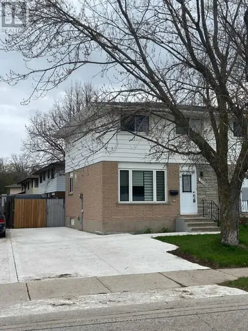 570B Glen Forrest Boulevard Waterloo ON N2L 4J5