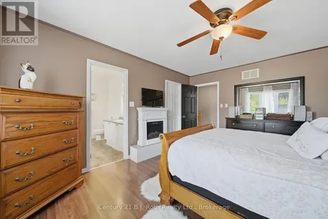 478 Regent Street Orillia ON L3V 4E3