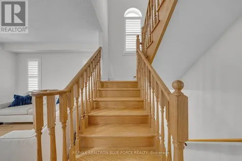 38 Pinedale Avenue Caledon ON L7C 3Z6