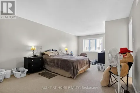 207 Catamount Court Ottawa ON K2M 0A8