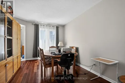207 Catamount Court Ottawa ON K2M 0A8