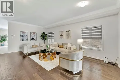 63 Flagg Avenue Paris ON N3L 0K1