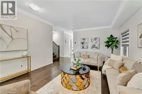 63 Flagg Avenue Paris ON N3L 0K1