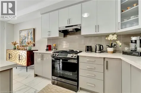 63 Flagg Avenue Paris ON N3L 0K1