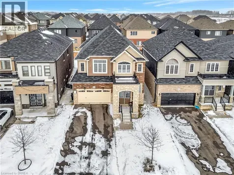 63 Flagg Avenue Paris ON N3L 0K1