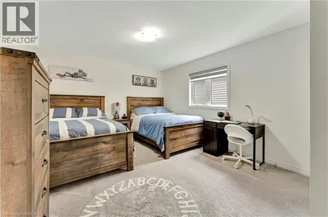 63 Flagg Avenue Paris ON N3L 0K1