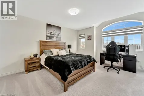 63 Flagg Avenue Paris ON N3L 0K1