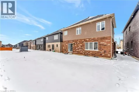 63 Flagg Avenue Paris ON N3L 0K1