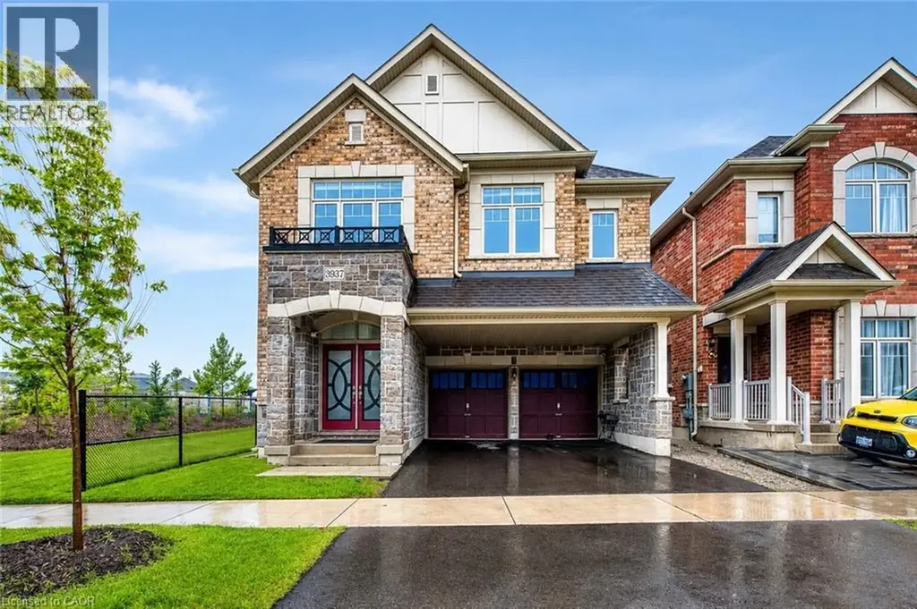 3937 Leonardo Street Burlington ON L7M 0Z8