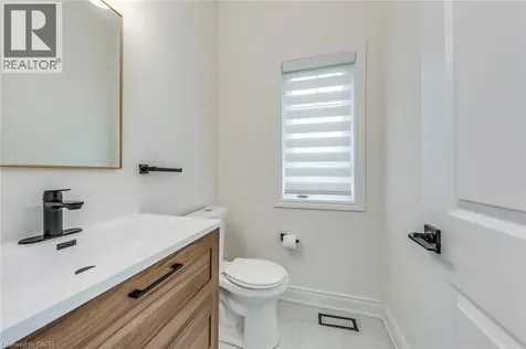 3937 Leonardo Street Burlington ON L7M 0Z8