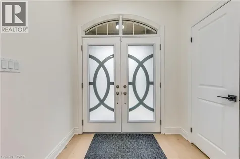 3937 Leonardo Street Burlington ON L7M 0Z8