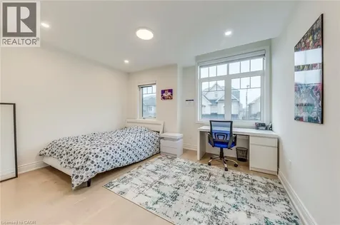 3937 Leonardo Street Burlington ON L7M 0Z8