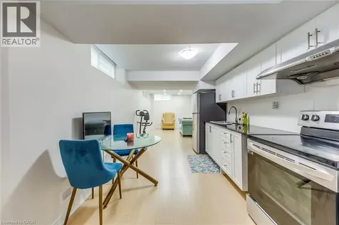 3937 Leonardo Street Burlington ON L7M 0Z8