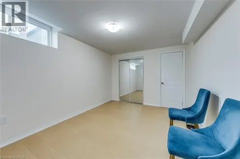 3937 Leonardo Street Burlington ON L7M 0Z8