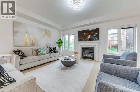 3937 Leonardo Street Burlington ON L7M 0Z8