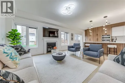 3937 Leonardo Street Burlington ON L7M 0Z8