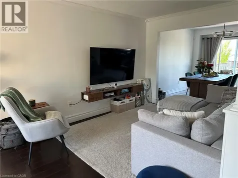 33 Vineberg Drive Hamilton ON L9B 2P6