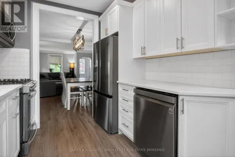 24 Third Avenue St. Thomas ON N5R 4J9