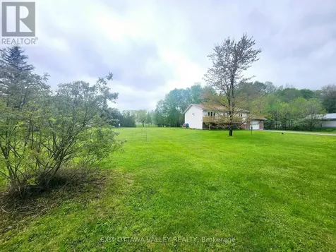 2943 B Line Road Laurentian Valley ON K8A 6W6