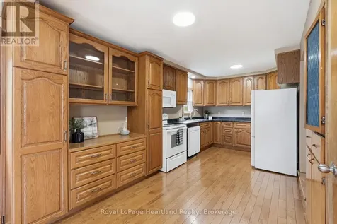 2058 James Street Howick ON N0G 1X0