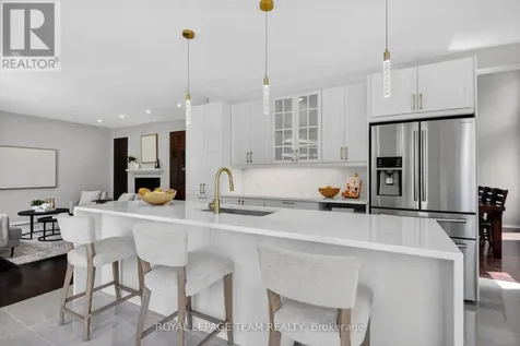 121 Muskego Crescent Ottawa ON K2W 1H6