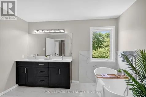 121 Muskego Crescent Ottawa ON K2W 1H6