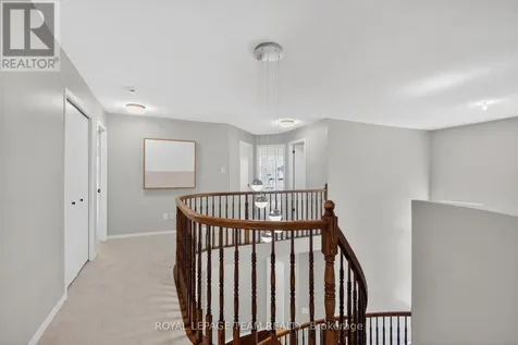 121 Muskego Crescent Ottawa ON K2W 1H6