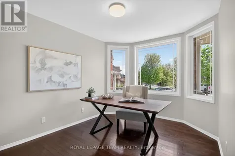 121 Muskego Crescent Ottawa ON K2W 1H6
