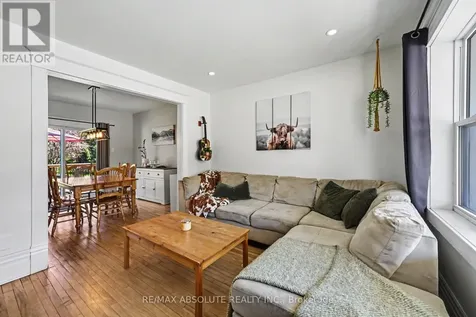 21 Bank Street North Renfrew ON K7V 2E1