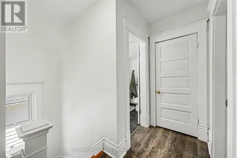 21 Bank Street North Renfrew ON K7V 2E1
